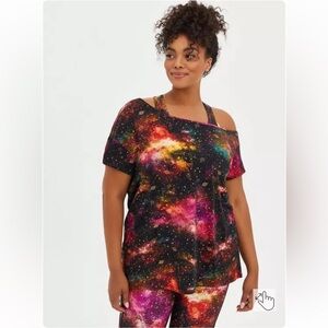 Torrid size 00x 10 M/L Performance Jersey Off-Shoulder Short Sleeve Active Tee